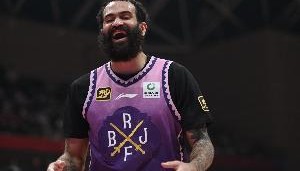 直播吧：北控队将续约后卫外援里勒