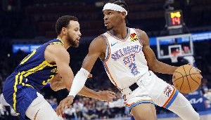 巴爷：过2、3年球员年薪会接近一亿美元 要是我还能打球就好了